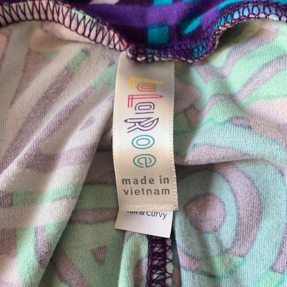 3 Pair of LuLaRoe Tall & Curvy Leggings - Picture 3 of 8